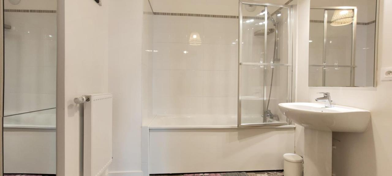 Chic Apart With Parking Near Paris Apartment Epinay-sur-Seine Bagian luar foto